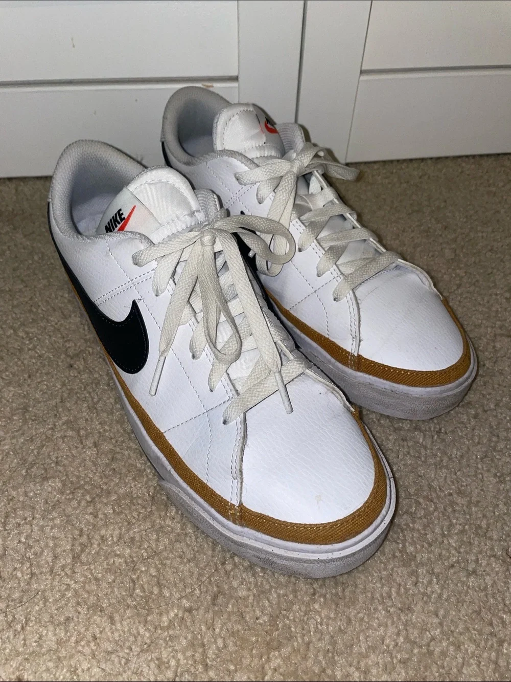 Nike Court Legacy Men’s Shoes Sneakers 9 EUC
